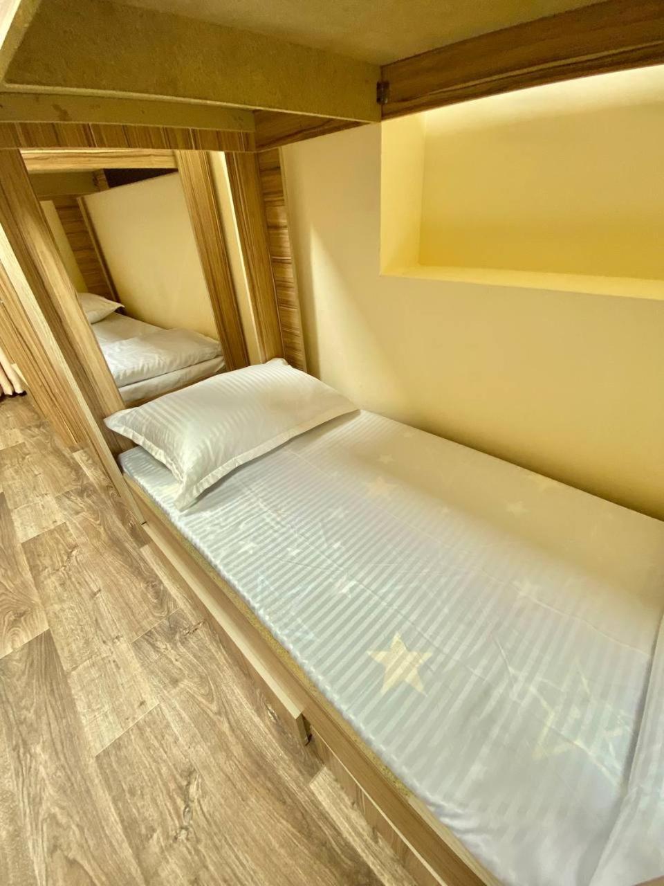 Alma-Ata Hostel Екстериор снимка