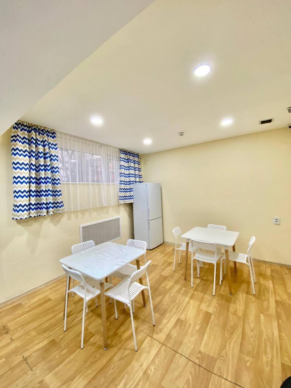 Alma-Ata Hostel Екстериор снимка